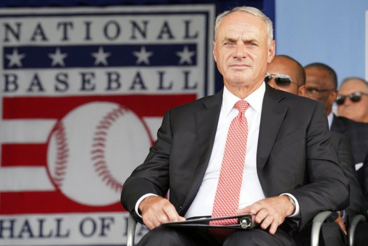 MLB Manfred